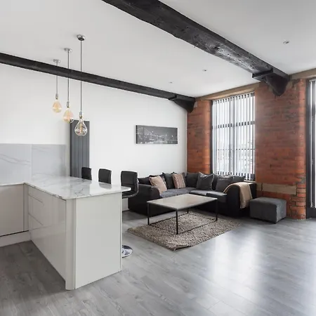 Centre - Mills 2 Bedroom With Jacuzzi! Bradford (West Yorkshire)