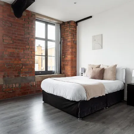 Centre - Mills 2 Bedroom With Jacuzzi! Apartment Bradford (West Yorkshire)